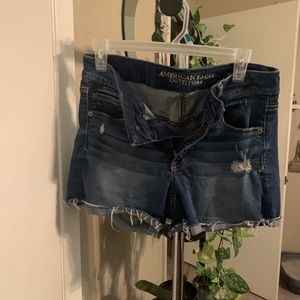 Stretchy American eagle shorts